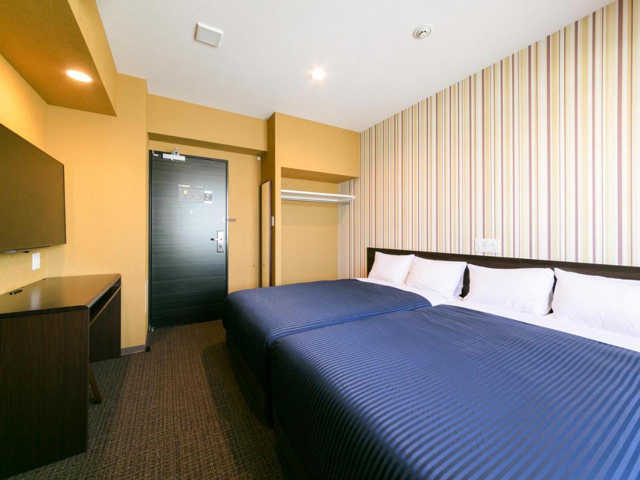HOTEL LiVEMAX Sendai Aobadori Exterior foto